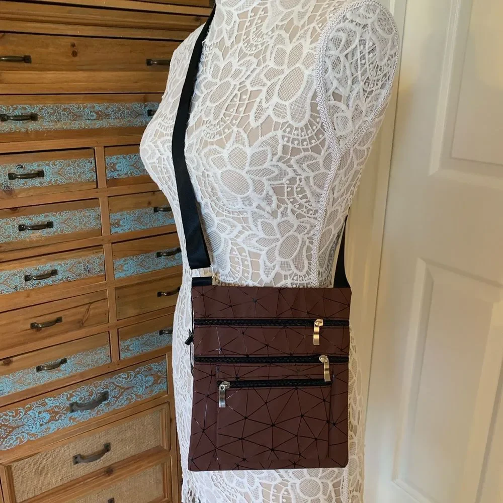Geometric Four Pocket Crossbody Handbag – Chocolate Brown